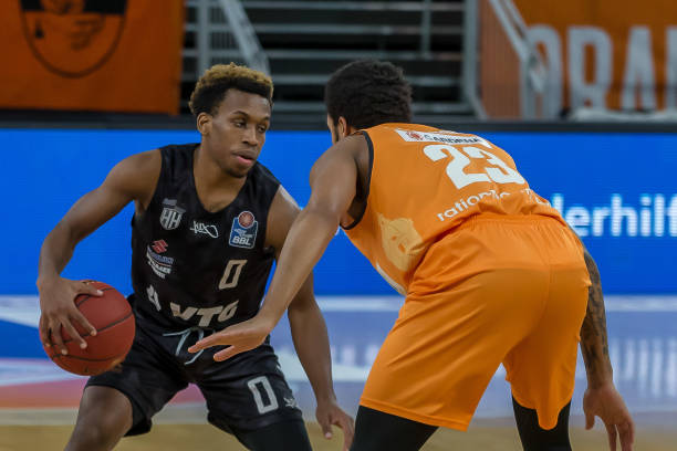 们职业篮球 们职业篮球