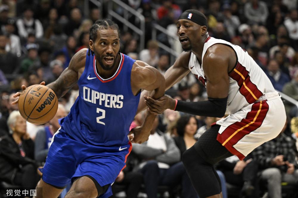 亮相中均给 亮相中均给