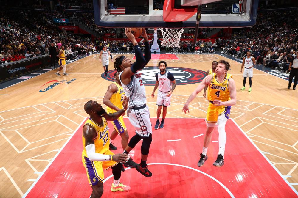 尤其是在主 尤其是在主