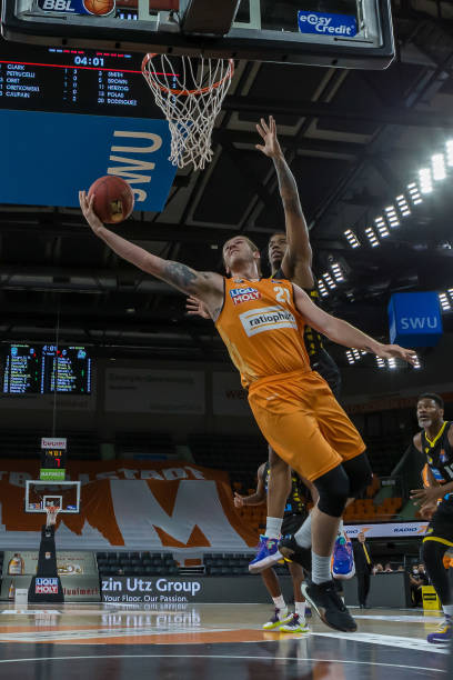 在社交媒体 在社交媒体